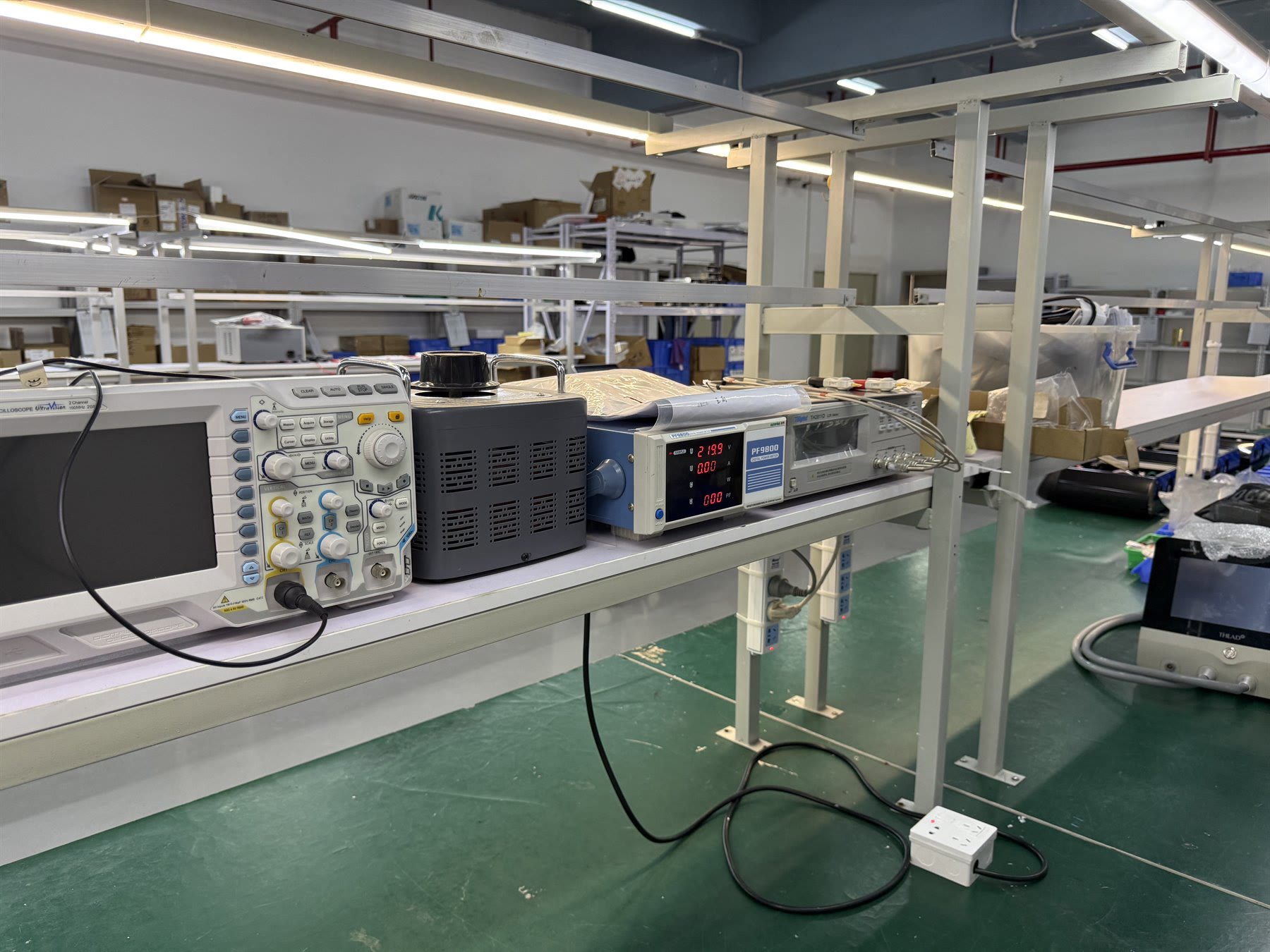 Puesto de pruebas eléctricas de producto